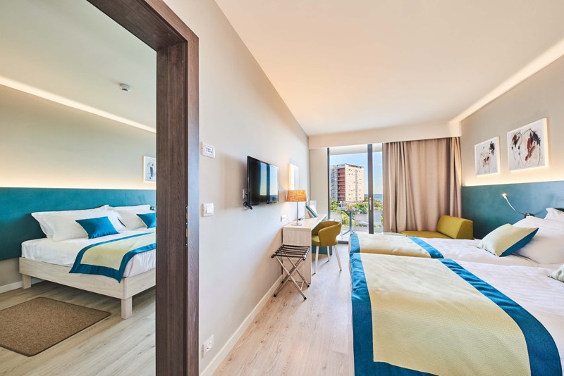 Sipar Plava Laguna hotel - Rodinný pokoj - dvě propojené místnosti s možností přistýlky v každé, celkem 6 osob 1/4 (2/2)+2 CONNECTED B (S3F) - Umag - 101 CK Zemek - Chorvatsko