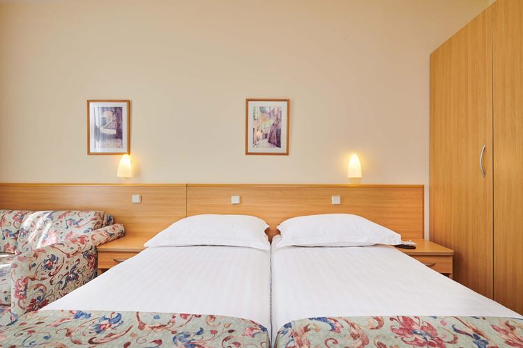 Aurora Plava Laguna hotel - pokoj S3P, bez balkonu - Umag - 101 CK Zemek - Chorvatsko